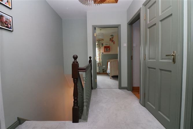 17 Caislean Oir, Athenry, Galway
