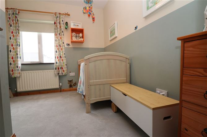 17 Caislean Oir, Athenry, Galway