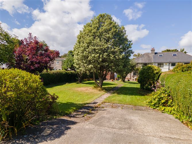 8 St Margaret's Road, Malahide, County Dublin