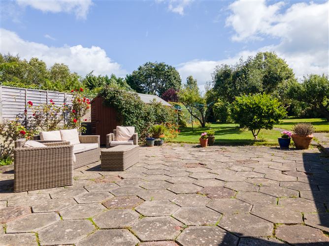 8 St Margaret's Road, Malahide, County Dublin