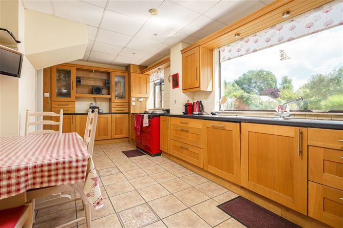 8 St Margaret's Road, Malahide, County Dublin