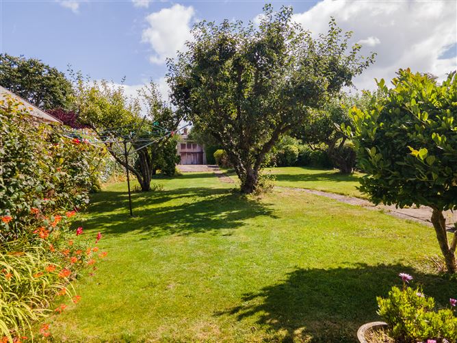 8 St Margaret's Road, Malahide, County Dublin