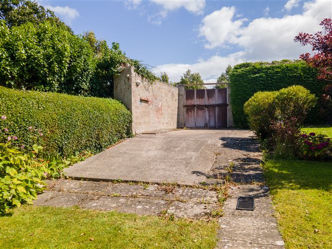 8 St Margaret's Road, Malahide, County Dublin