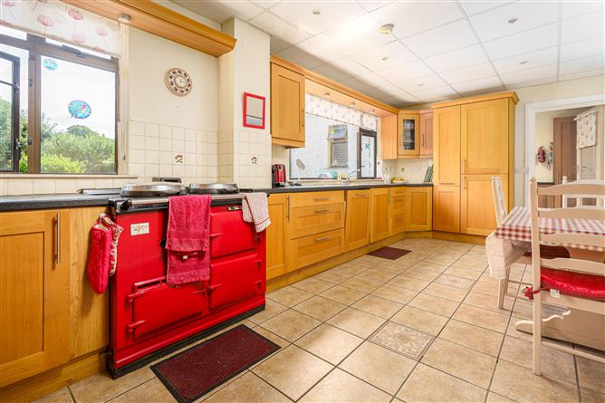 8 St Margaret's Road, Malahide, County Dublin