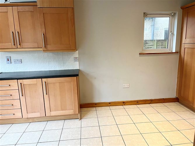 77 Highfield Manor, Crossneen, Carlow, Co. Carlow