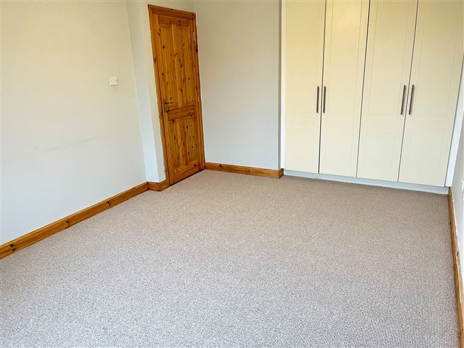 77 Highfield Manor, Crossneen, Carlow, Co. Carlow