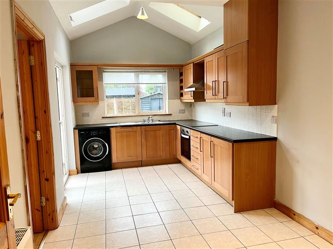 77 Highfield Manor, Crossneen, Carlow, Co. Carlow
