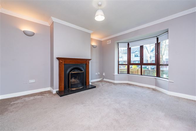 https://photos-a.propertyimages.ie/media/9/4/4/4914449/3ca093ed-dde4-4999-b4ad-2b8d6908f1a1_l.jpg