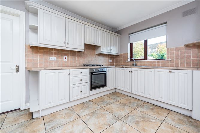 https://photos-a.propertyimages.ie/media/9/4/4/4914449/3ca093ed-dde4-4999-b4ad-2b8d6908f1a1_l.jpg