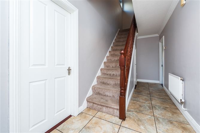 https://photos-a.propertyimages.ie/media/9/4/4/4914449/3ca093ed-dde4-4999-b4ad-2b8d6908f1a1_l.jpg