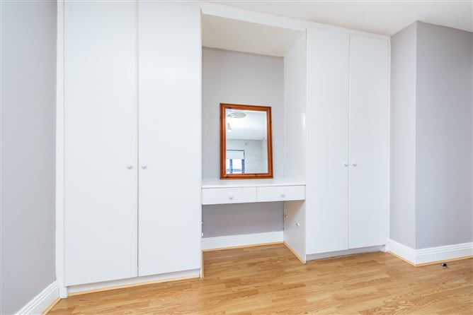 https://photos-a.propertyimages.ie/media/9/4/4/4914449/3ca093ed-dde4-4999-b4ad-2b8d6908f1a1_l.jpg