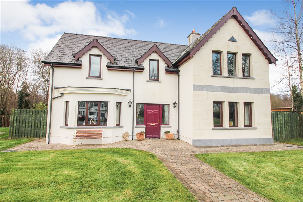 13 Errew Drive, Lough Rynn, Mohill, Co. Leitrim