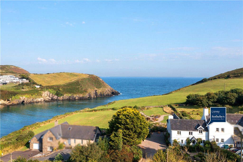Coastguard Lodge, Britfieldstown, Robert's Cove, Cork