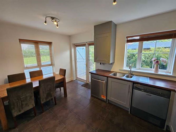 Photo 11 of 39 — 29 Mount Garrett Rise, Tyrrelstown, Dublin 15