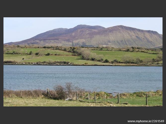THE FLAT CRAB HOUSE, Cloghane, Co. Kerry