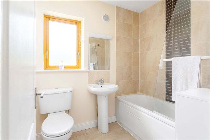 7 The Close, Annaville, Clonard, Meath