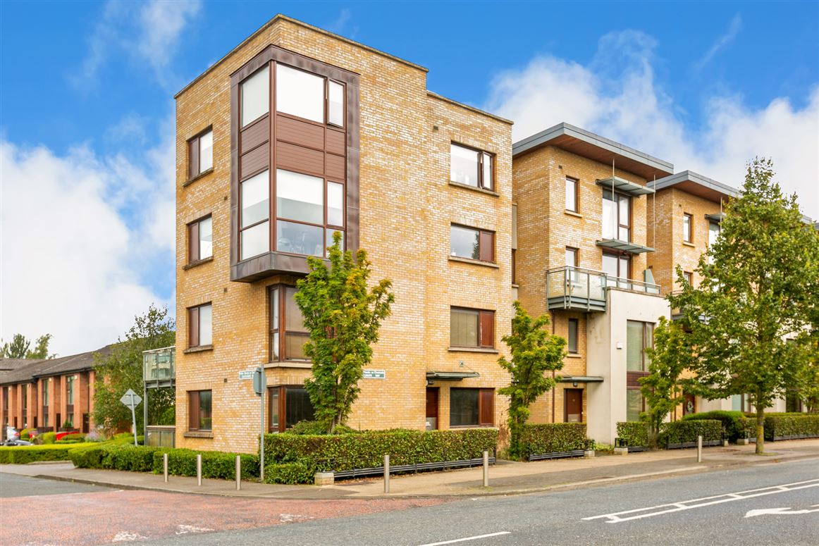 72 Castlegate Way, Adamstown, Co.Dublin Sherry FitzGerald Lucan 4726549 MyHome.ie Residential