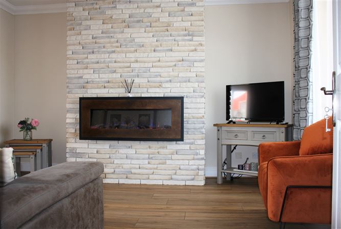 21 The Crescent Oranhill, Oranmore, Galway