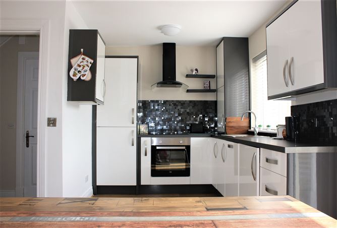 21 The Crescent Oranhill, Oranmore, Galway