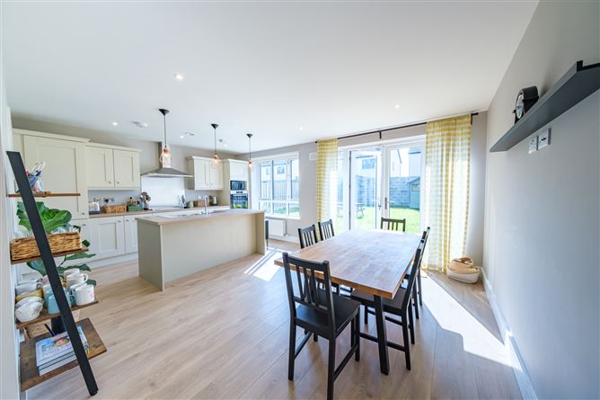 8 Cluain Adain Green, Clonmagaddan, Navan, Meath