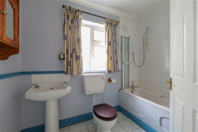 72 Whitecastle Lawns, Athy, Kildare