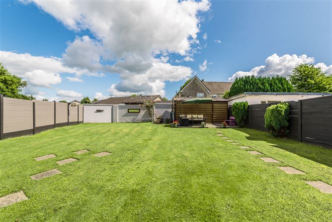 https://photos-a.propertyimages.ie/media/9/4/5/4946549/bc8ce61c-283b-4ced-919c-003fdba26a87_l.jpg