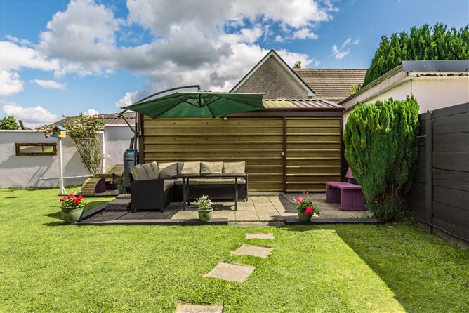 https://photos-a.propertyimages.ie/media/9/4/5/4946549/bc8ce61c-283b-4ced-919c-003fdba26a87_l.jpg