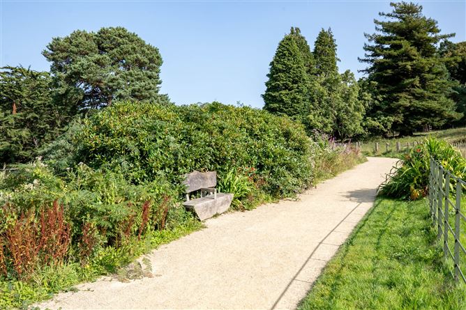 Apartment 11, Littlewood, Belarmine Avenue, Stepaside, Dublin 18