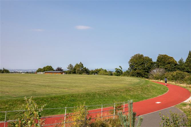 Apartment 11, Littlewood, Belarmine Avenue, Stepaside, Dublin 18