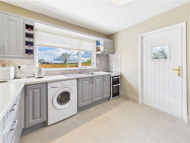 30 Valley Court, Dublin Road, Athlone, Co. Westmeath