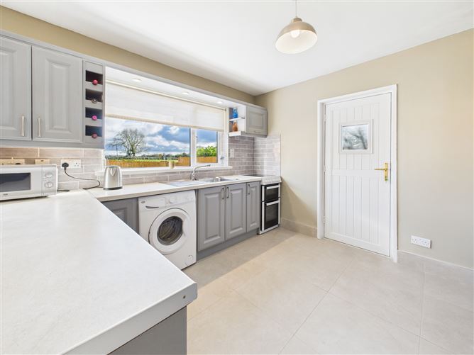 30 Valley Court, Dublin Road, Athlone, Co. Westmeath