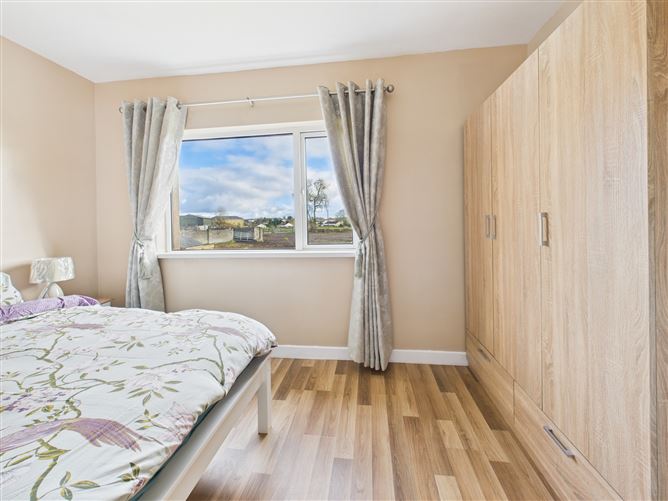 30 Valley Court, Dublin Road, Athlone, Co. Westmeath