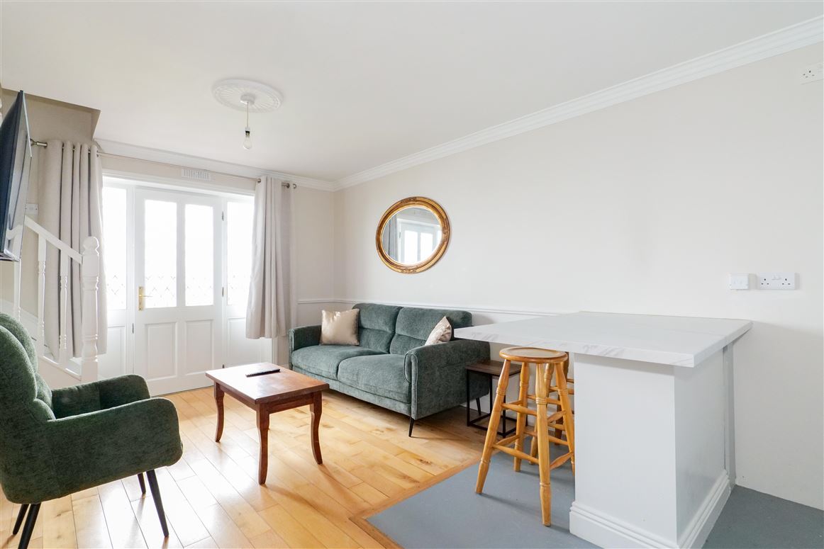 11 Bayview Court, Lough Atalia Road, Galway City 11 Bayview Court, Lough Atalia Road, Galway City