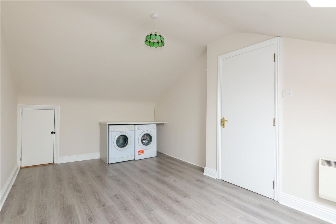 11 Bayview Court, Lough Atalia Road, Galway City 11 Bayview Court, Lough Atalia Road, Galway City