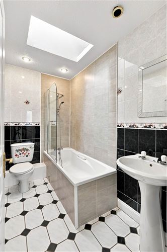 Photo 16 of 22 — 10 Windermere, Clonsilla, Dublin 15