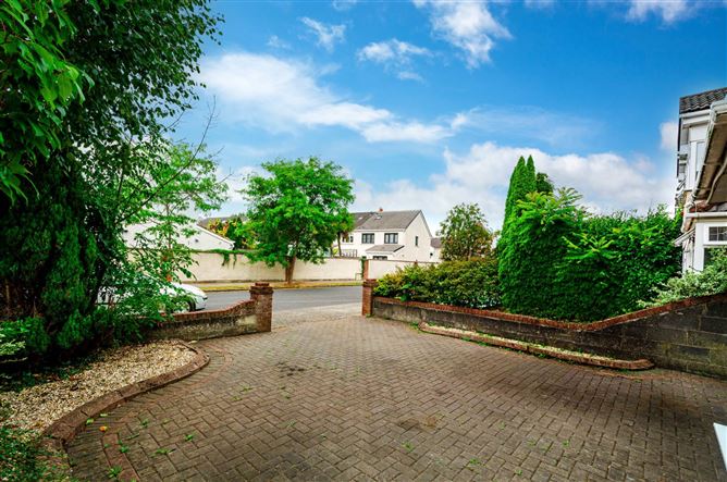 Photo 18 of 22 — 10 Windermere, Clonsilla, Dublin 15