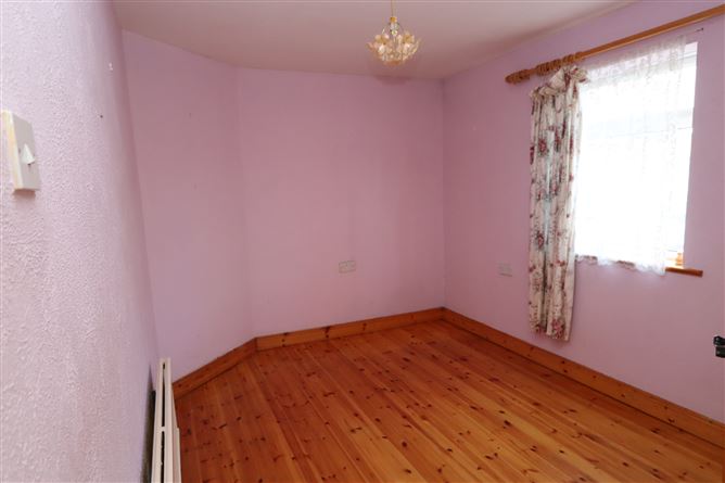9 The Villas, Clonroche, Enniscorthy, Co. Wexford
