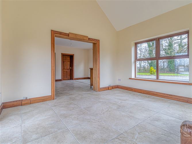 Greenfield House & Stables, Barrettstown, Newbridge, Kildare