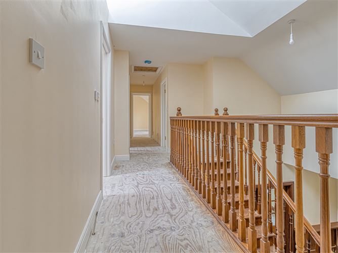 Greenfield House & Stables, Barrettstown, Newbridge, Kildare