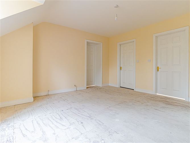 Greenfield House & Stables, Barrettstown, Newbridge, Kildare