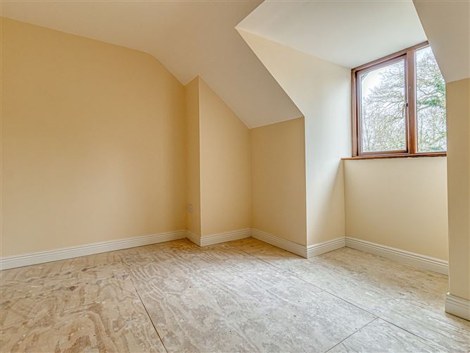 Greenfield House & Stables, Barrettstown, Newbridge, Kildare