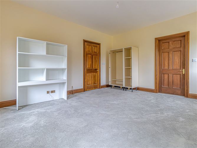 Greenfield House & Stables, Barrettstown, Newbridge, Kildare