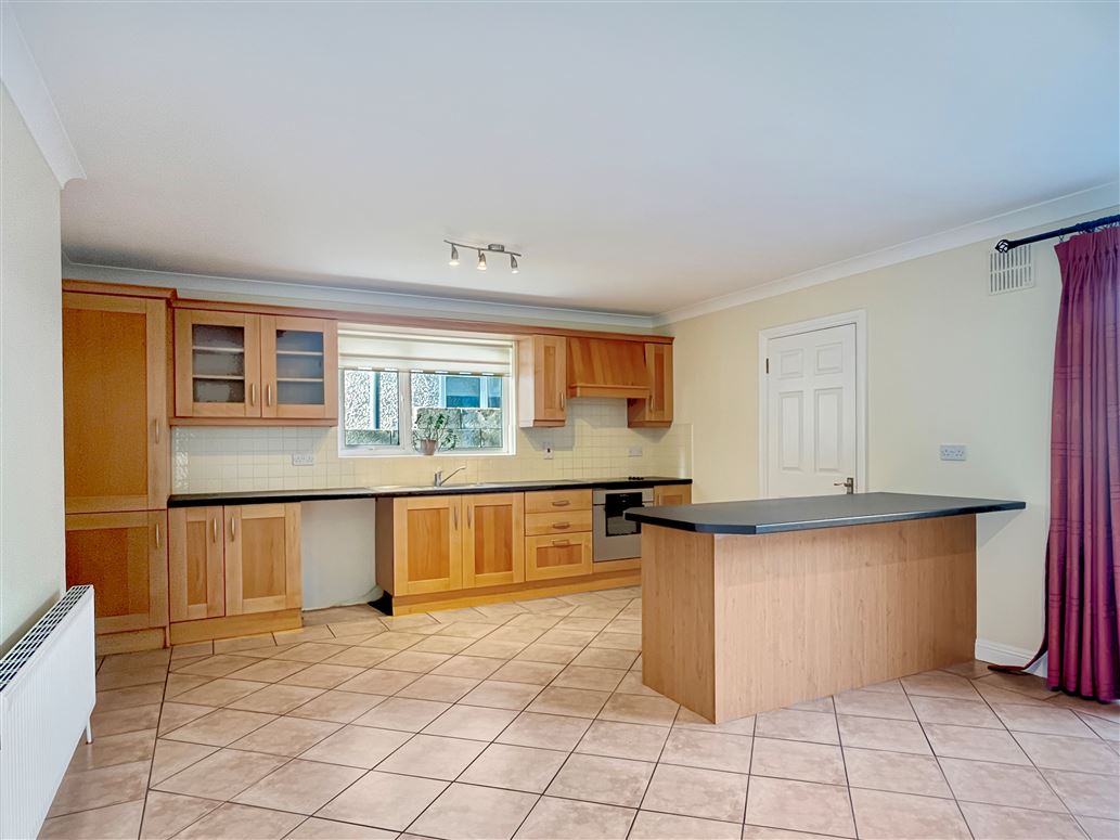 30 Ard Fraoigh, Clybaun Road, Galway 30 Ard Fraoigh, Clybaun Road, Galway