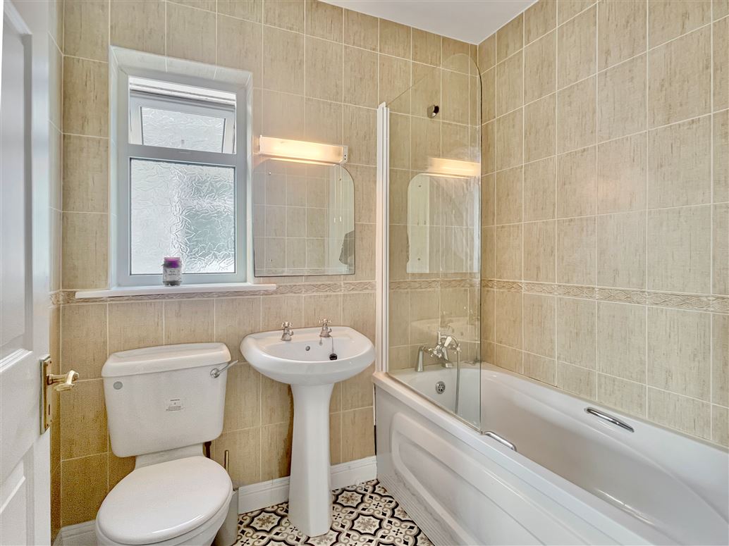 30 Ard Fraoigh, Clybaun Road, Galway 30 Ard Fraoigh, Clybaun Road, Galway