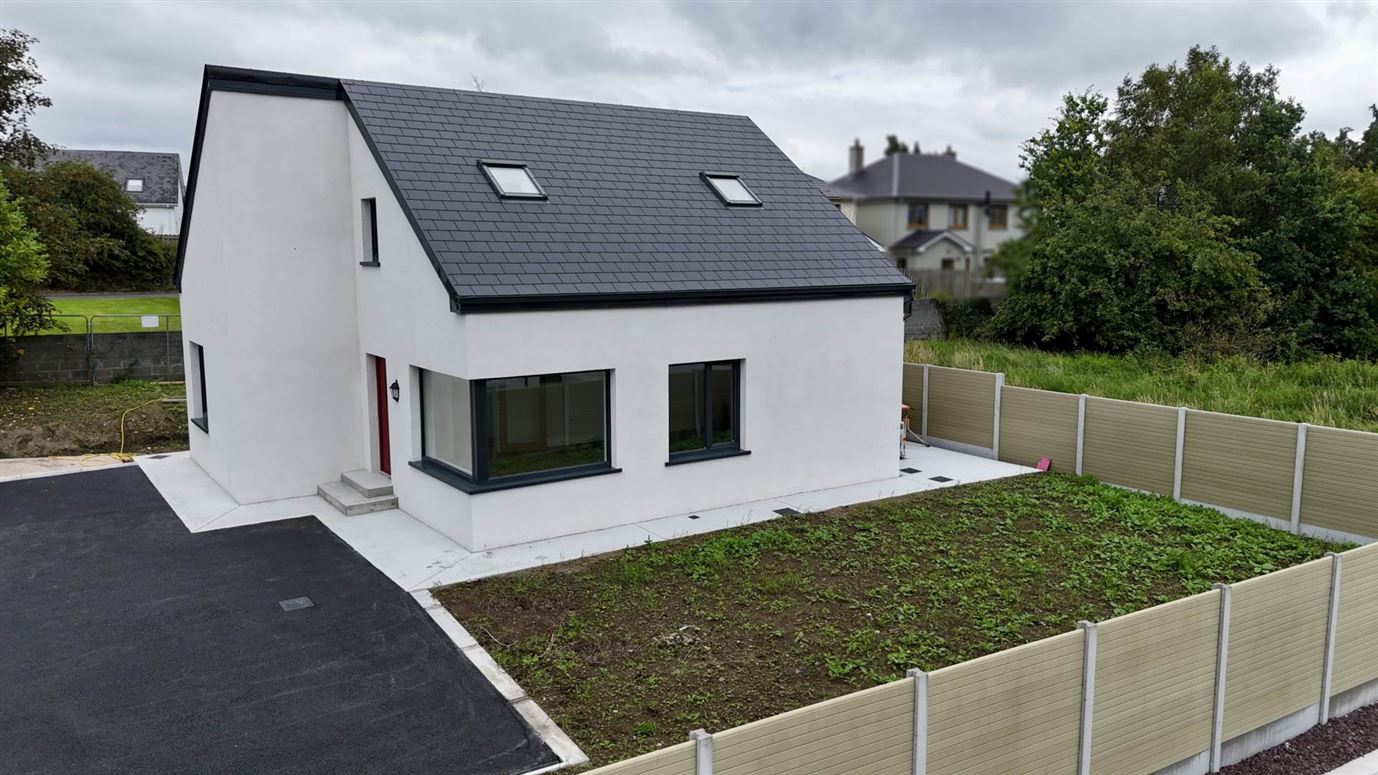 29 Lios Garbh, Ballinasloe, County Galway