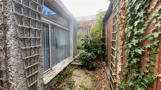 Photo 10 of 17 — 26 Emmet Road, Inchicore, Dublin 8