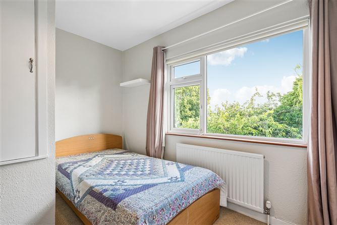 Photo 15 of 22 — 22 Pine Valley Grove, Rathfarnham, Dublin 14
