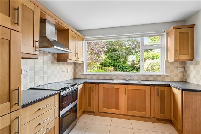 Photo 12 of 22 — 22 Pine Valley Grove, Rathfarnham, Dublin 14