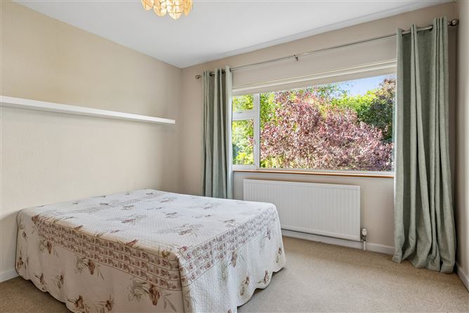 Photo 19 of 22 — 22 Pine Valley Grove, Rathfarnham, Dublin 14
