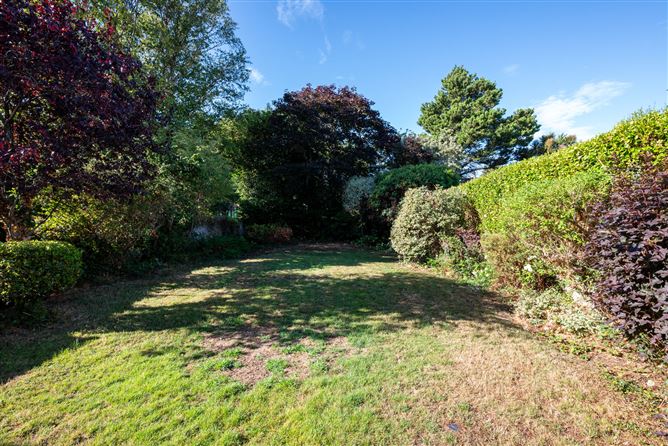 Photo 5 of 22 — 22 Pine Valley Grove, Rathfarnham, Dublin 14